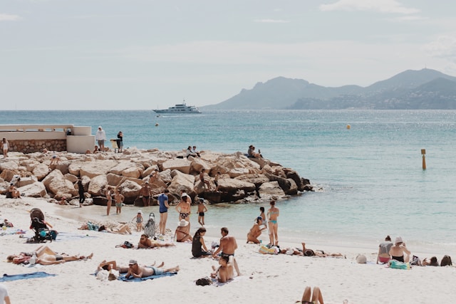 Comment vivre une escapade romantique inoubliable sur la Côte d’Azur ?