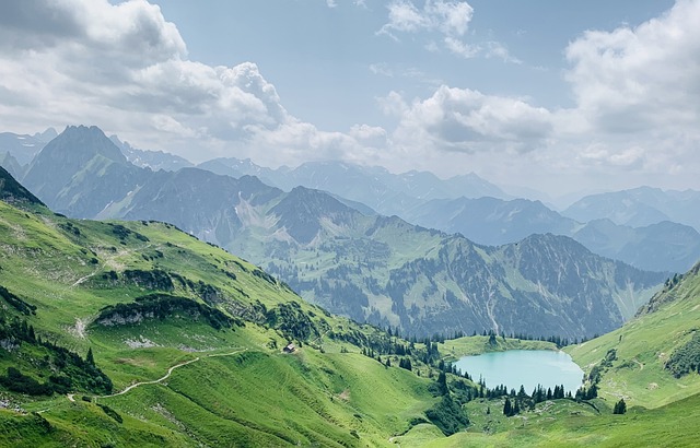 Découvrir le cœur des montagnes de Rencurel : un joyau naturel en 2025