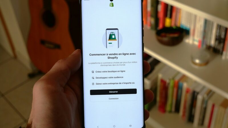 Faut-il un statut juridique pour vendre en dropshipping ?