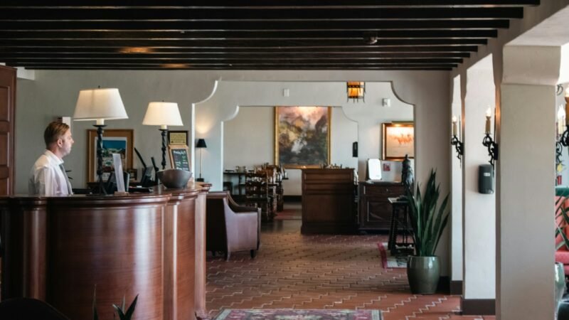 Comment une conciergerie Airbnb optimise les tarifs selon la saison ?