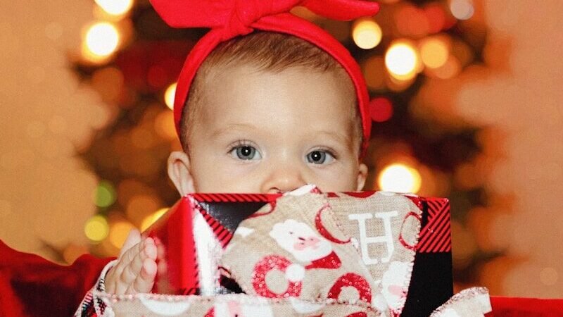 Liste noël bébé : comment la préparer efficacement