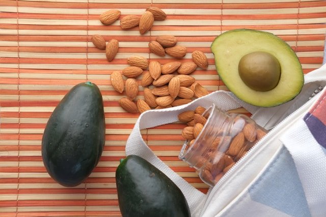 Les gras essentiels : alliés incontournables pour une santé éclatante