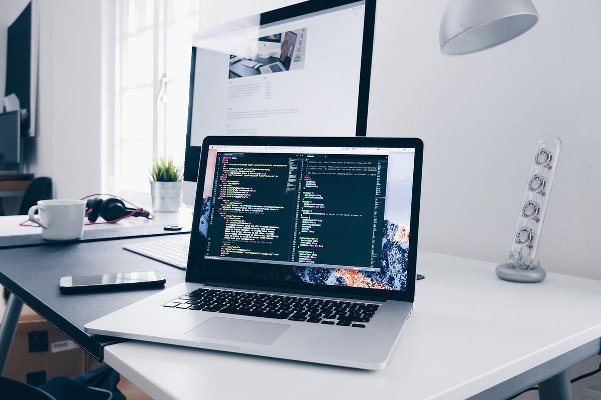 logo et images d’interface : alléger sans dégrader le SEO